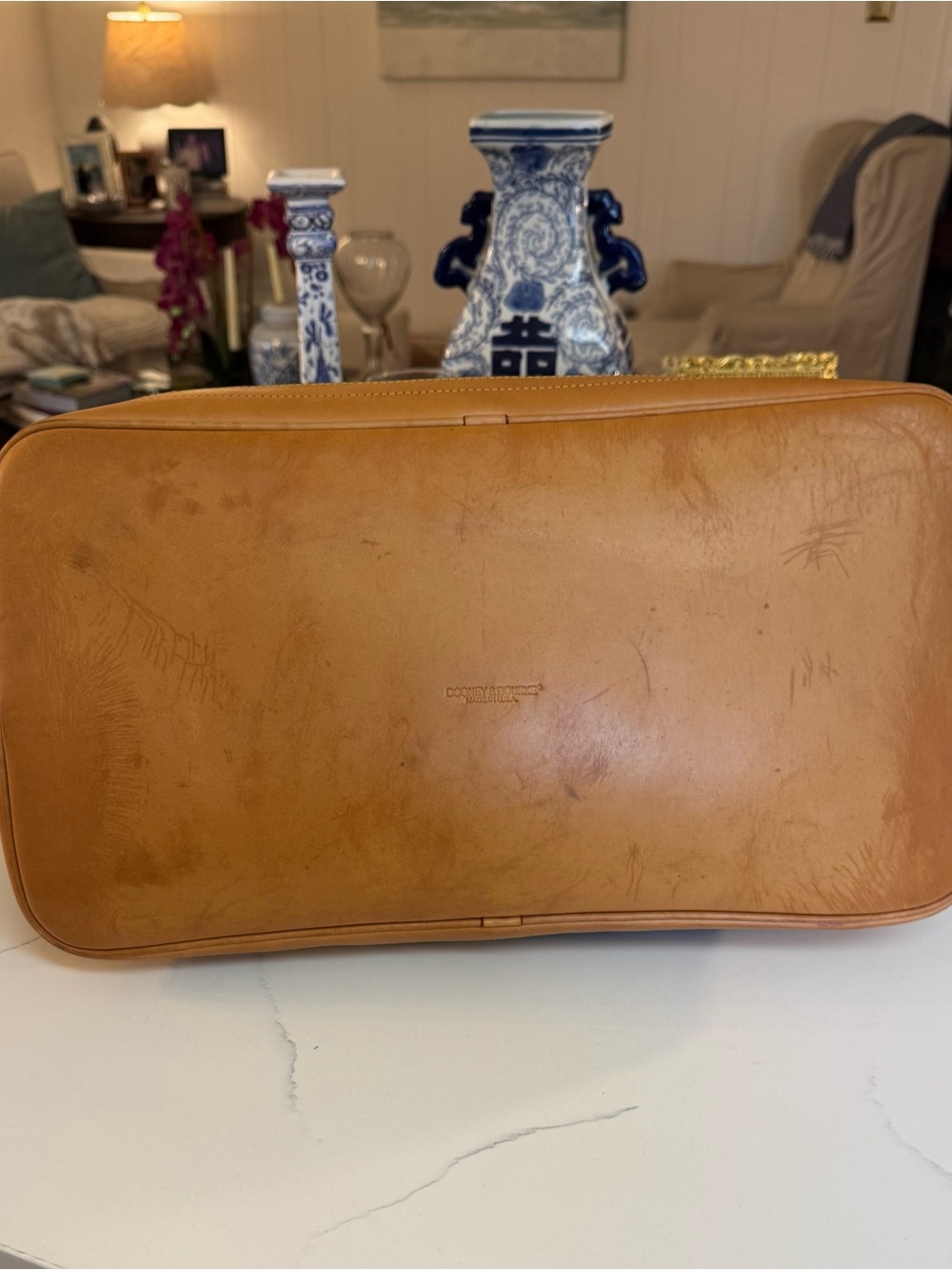 🖤💛 VINTAGE DOONEY AND BOURKE CABRIOLET WEEKENDER! - Picture 16 of 16